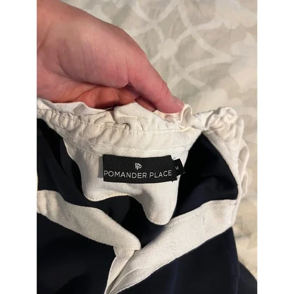 Tuckernuck
Pomander Place Tuckernuck
Charlotte Terry Top Blue
Ruffle Collar - Picture 6 of 12